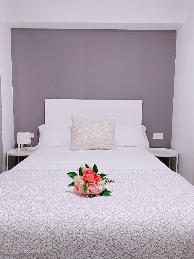 Hostal El Castillo Alcalá de Guadaira Exteriér fotografie