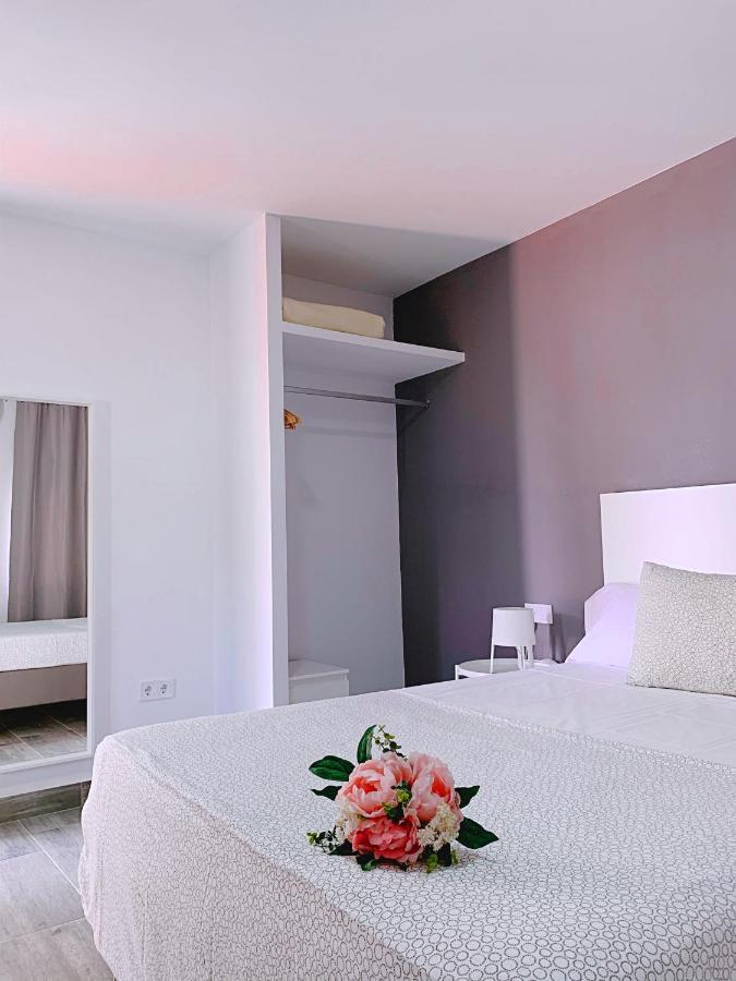 Hostal El Castillo Alcalá de Guadaira Exteriér fotografie